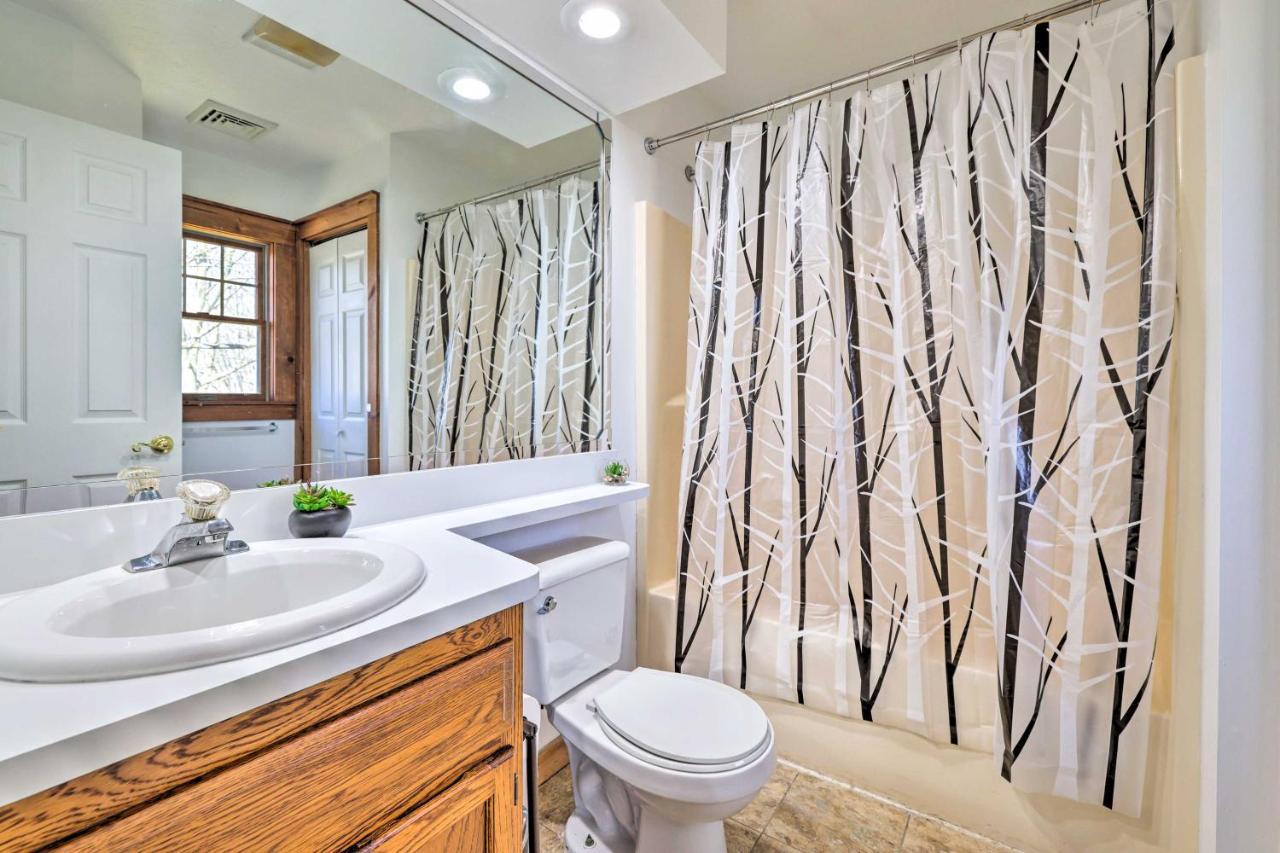 Pocono Retreat, 1 Mi To State Park And Ski Access! Tannersville Exterior foto